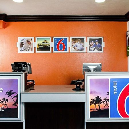 Motel 6-Modesto, Ca - Downtown Eksteriør bilde