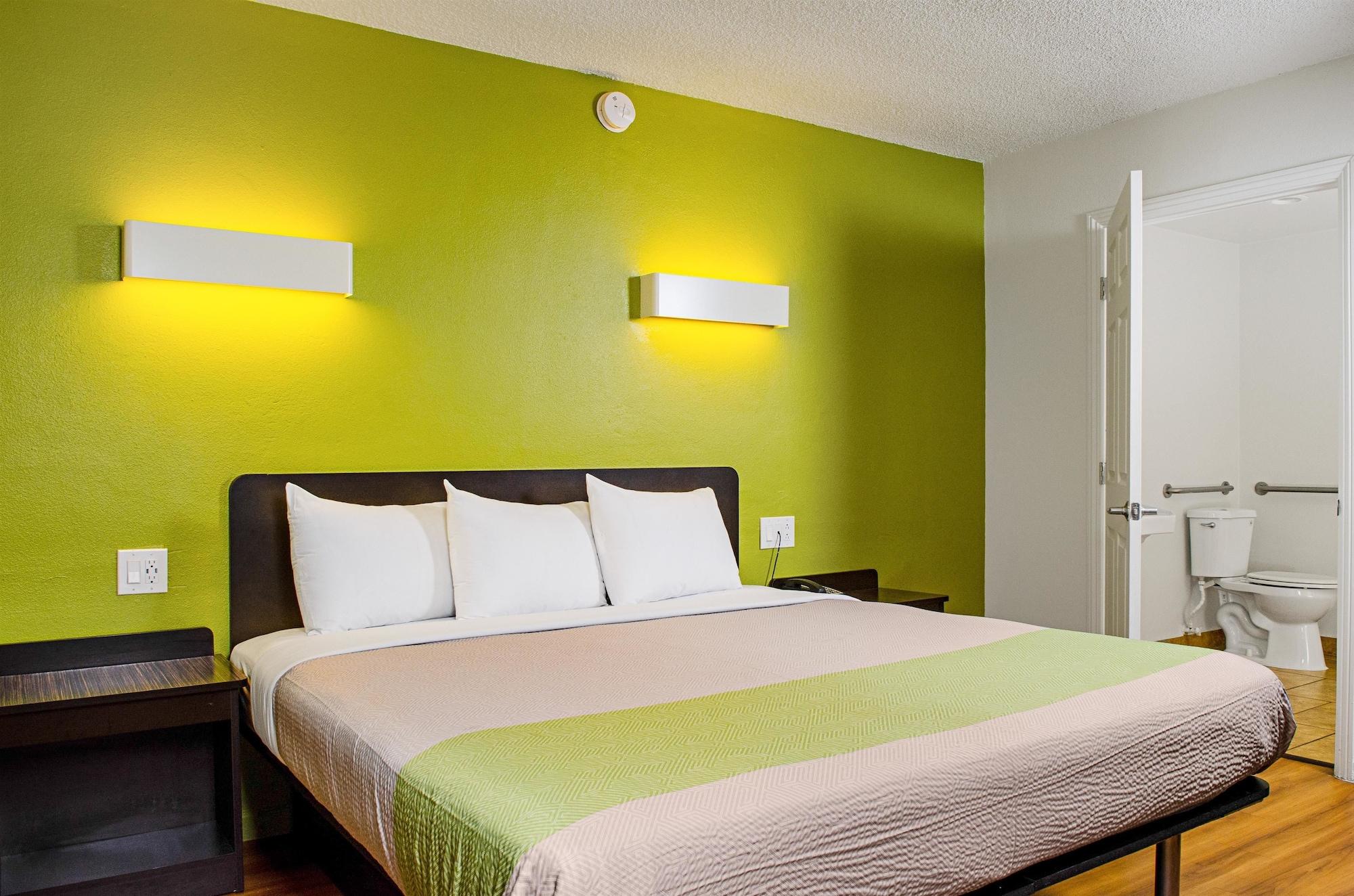Motel 6-Modesto, Ca - Downtown Eksteriør bilde