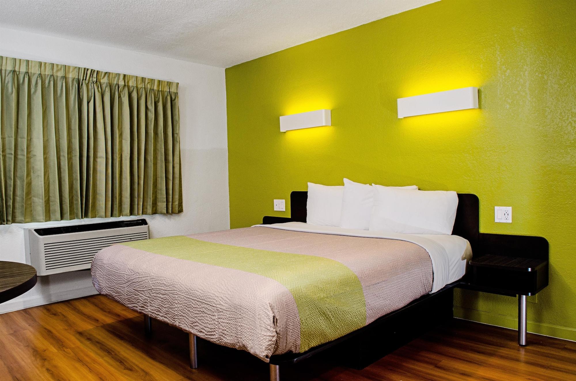 Motel 6-Modesto, Ca - Downtown Eksteriør bilde